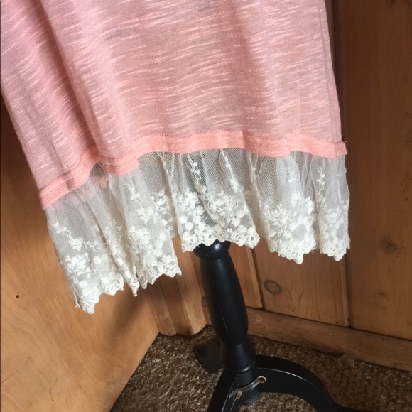 NWT Lace Trim Top - Picture 2 of 5
